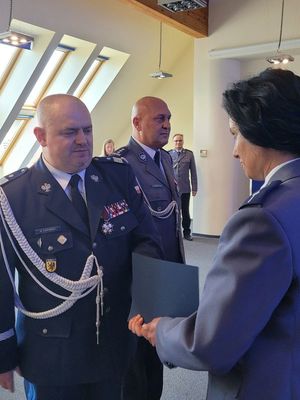 Komendant Wojewódzki Policji w Gdańsku i Komendant Miejski Policji w Sopocie gratulują wyróżnionym policjantom.